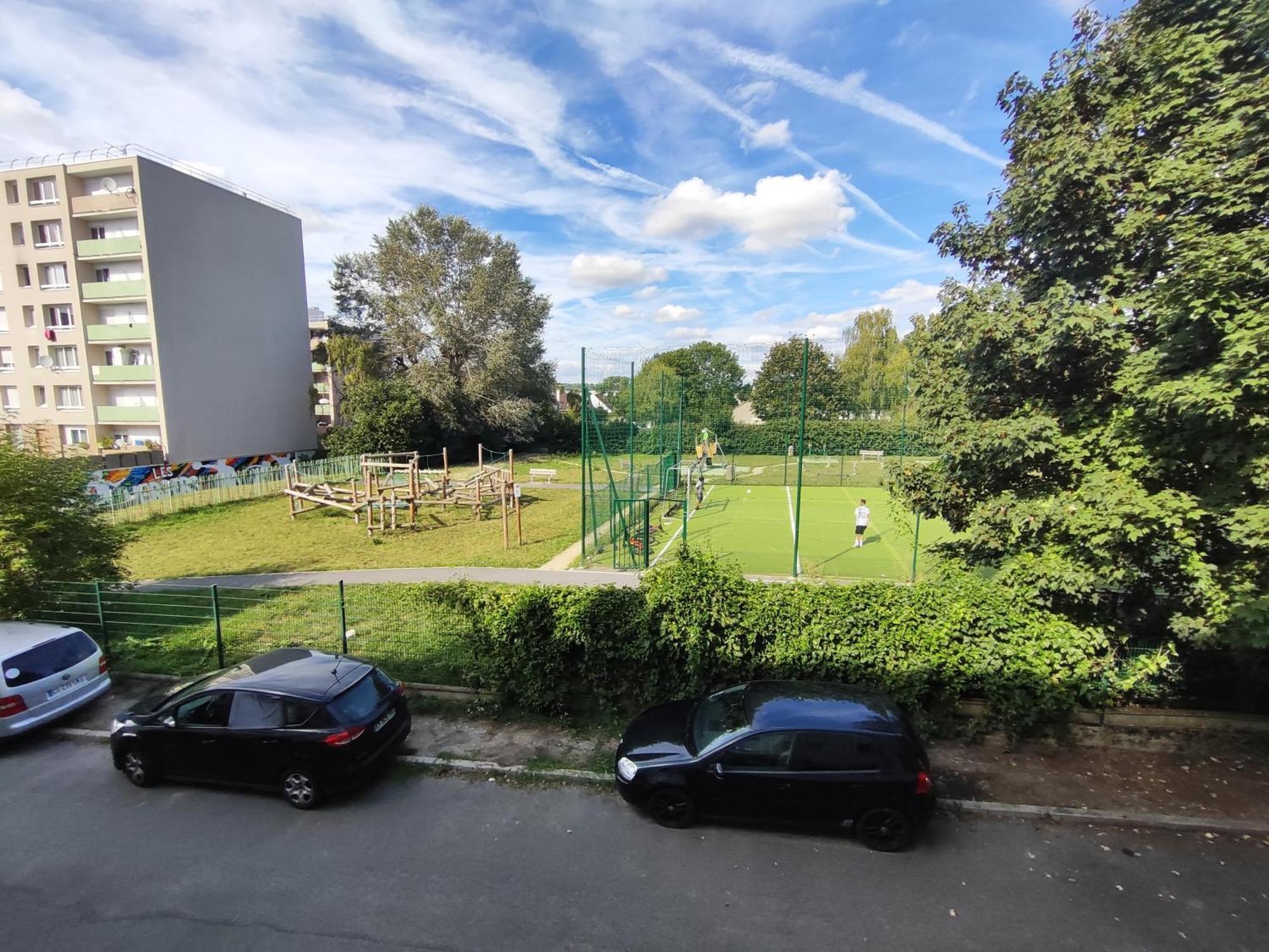 Room & Parking In Shared Appartment With Proprietor L 25 Mins From Paris Gare Du Nord, Cdg Airport & Stade De France Montmagny Zewnętrze zdjęcie